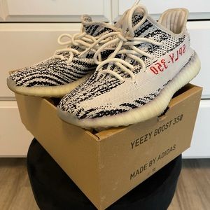 Adidas Yeezy Boost 350 V2 Zebra